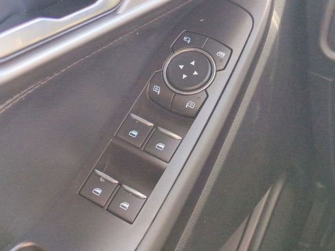 Used 2020 Ford Explorer Platinum image 25