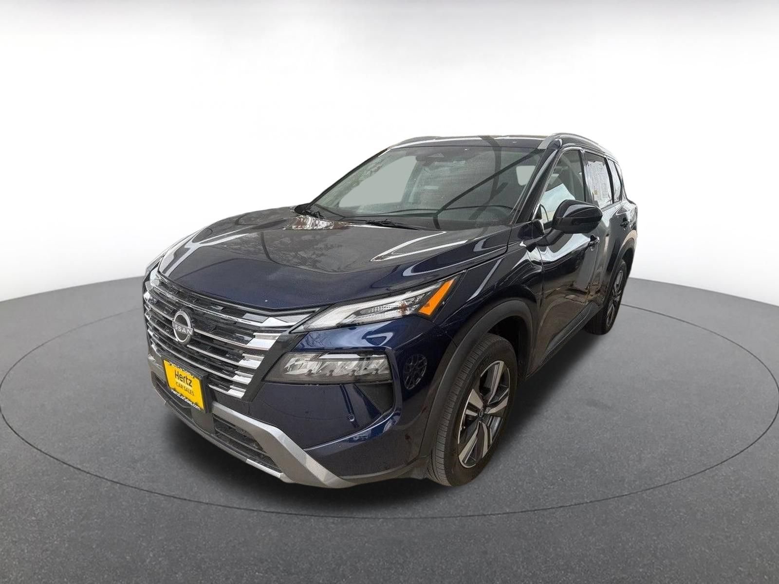 Used 2026 Nissan Rogue SL FWD image 3