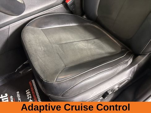 Used 2023 Jeep Grand Cherokee L Laredo image 12