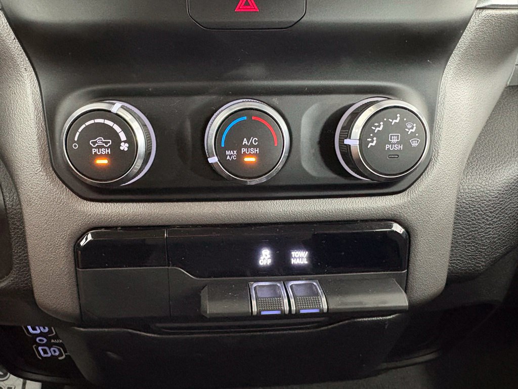 Used 2020 RAM 1500 Big Horn AWD/4WD image 25