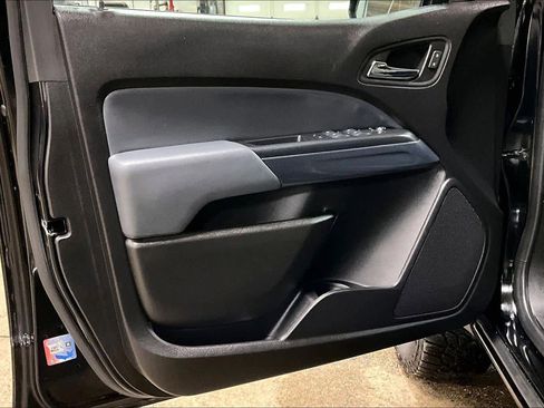 Used 2018 Chevrolet Colorado Z71 image 19