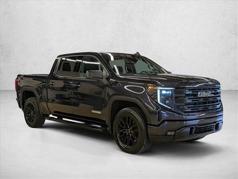 Used 2022 GMC Sierra 1500 Elevation w/ LPO, Elevation Black Package AWD/4WD image 3