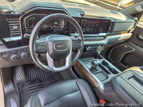 Certified 2022 GMC Sierra 1500 Elevation w/ Elevation Premium Package AWD/4WD image 8