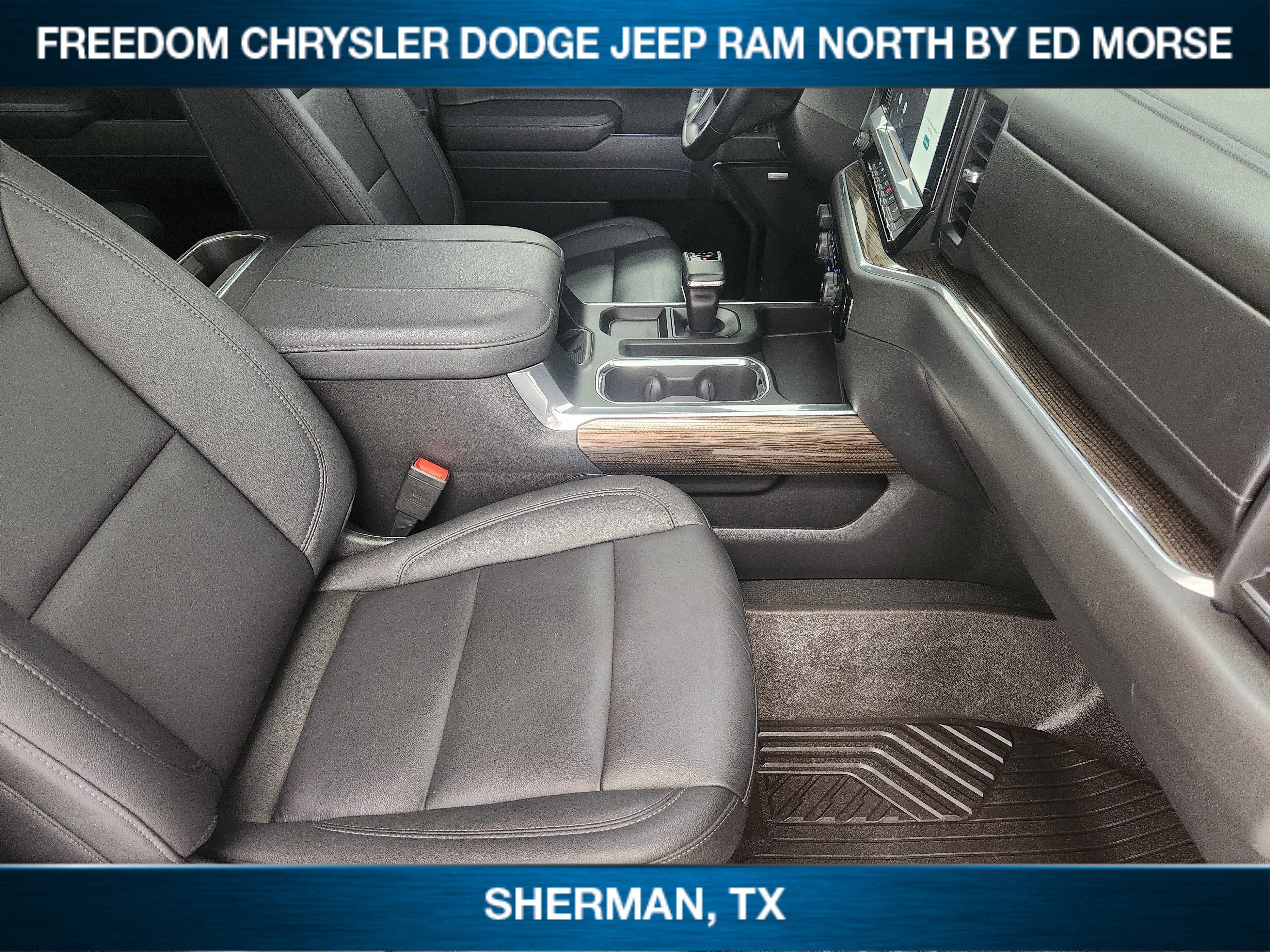 Used 2026 Chevrolet Silverado 1500 LT Trail Boss w/ LT Trail Boss Premium Package AWD/4WD image 9