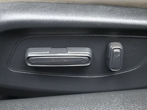 Used 2023 Honda Civic Touring image 8