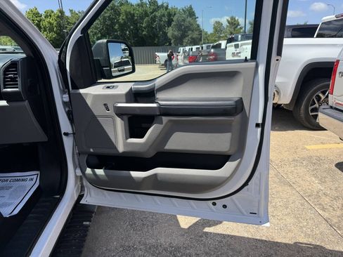 Used 2020 Ford F150 XLT AWD/4WD image 11