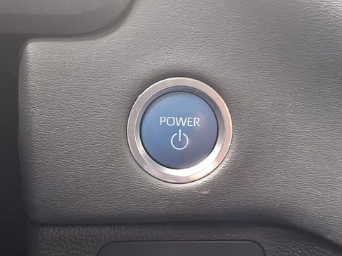 Used 2024 Toyota Sequoia Platinum AWD/4WD image 9
