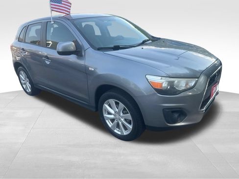 Used 2013 Mitsubishi Outlander Sport ES FWD image 30