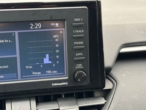 Used 2020 Toyota RAV4 LE image 39