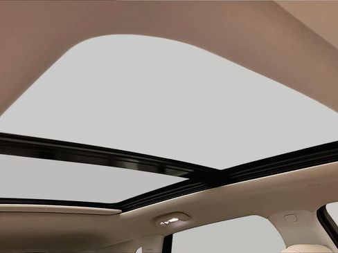 Used 2022 Cadillac XT5 Premium Luxury FWD image 14
