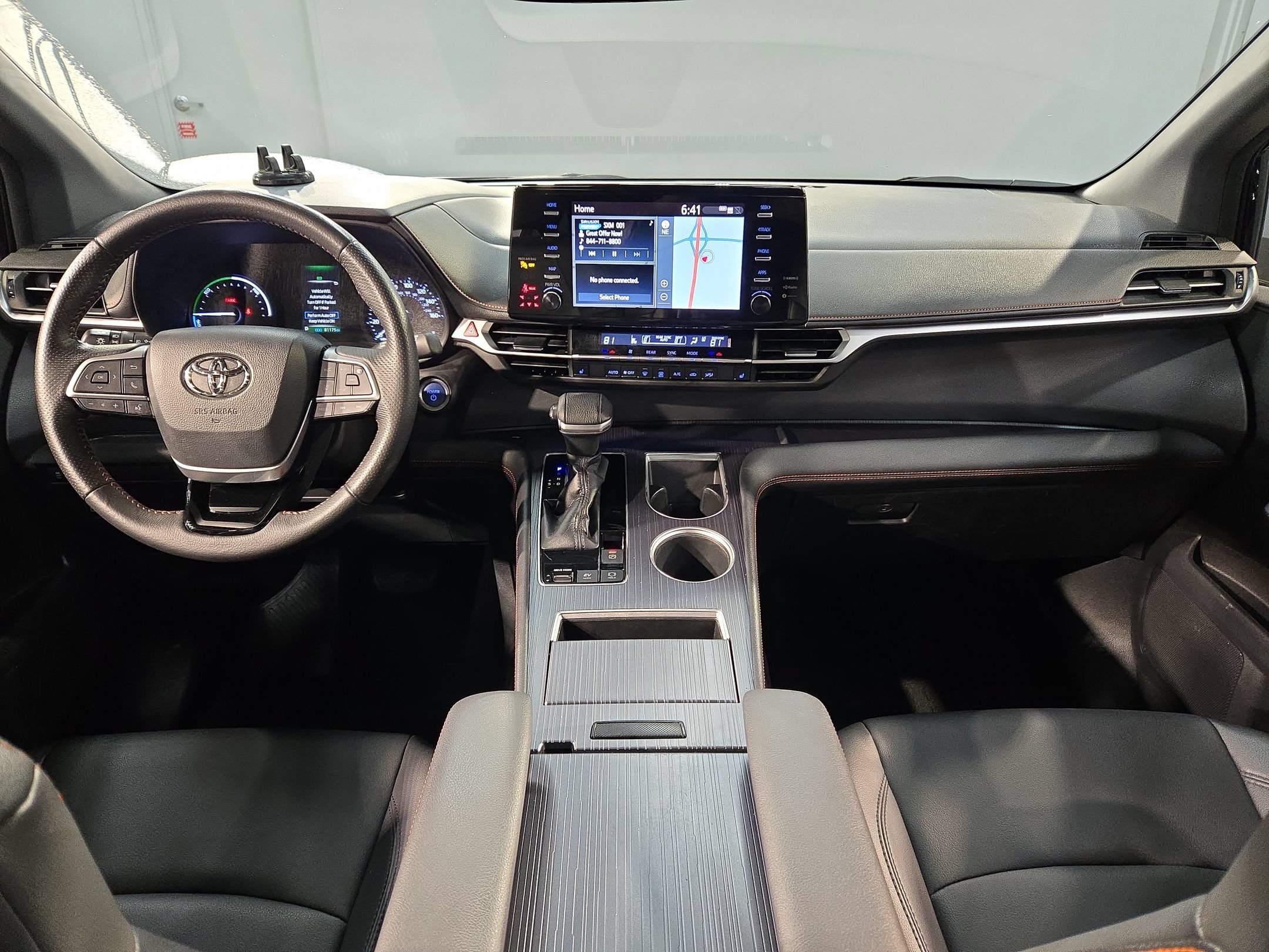 Used 2021 Toyota Sienna XSE FWD image 10