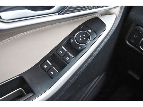 Used 2022 Ford Explorer XLT w/ Equipment Group 202A image 23