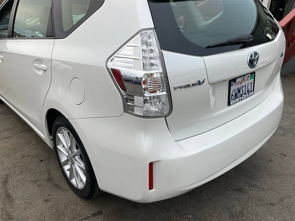 Used 2012 Toyota Prius V Five FWD image 86