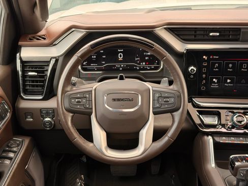 Used 2023 GMC Sierra 1500 Denali AWD/4WD image 33