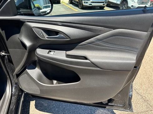 Used 2025 Buick Envista Sport Touring FWD image 25