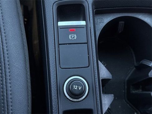 Used 2023 Audi Q3 2.0T Premium image 21