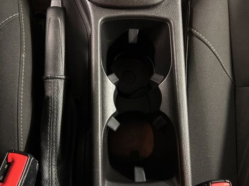 Certified 2018 Ford Focus SE w/ Cold Weather Package image 17