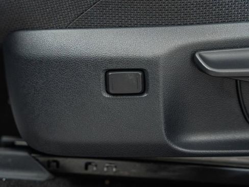 Certified 2025 Toyota 4Runner SR5 image 36