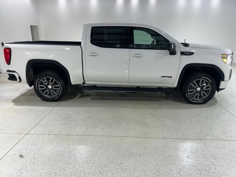 Used 2020 GMC Sierra 1500 AT4 w/ AT4 Premium Package AWD/4WD image 6