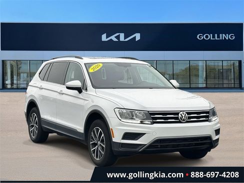 Used 2020 Volkswagen Tiguan SE w/ Panoramic Sunroof Package image 1