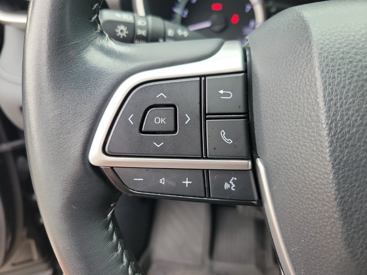 Used 2024 Toyota Highlander XSE AWD/4WD image 20