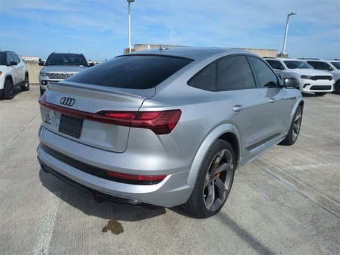 Used 2023 Audi e-tron S Premium Plus w/ Black Optic Package image 5