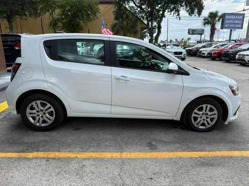 Used 2019 Chevrolet Sonic LT FWD image 5