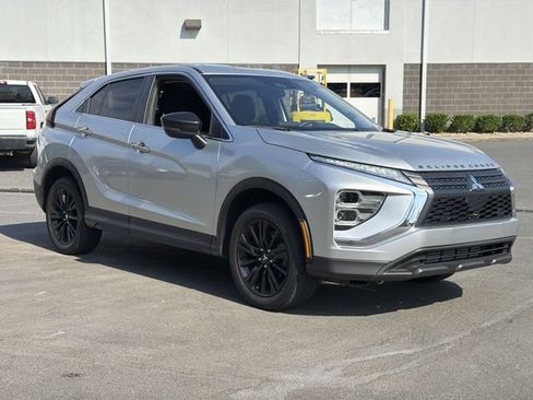 Used 2024 Mitsubishi Eclipse Cross LE AWD/4WD image 14