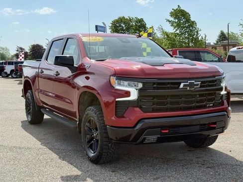 Used 2023 Chevrolet Silverado 1500 LT Trail Boss AWD/4WD image 4