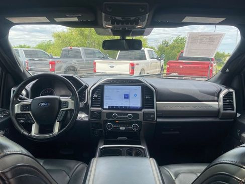 Used 2022 Ford F450 Platinum w/ FX4 Off-Road Package AWD/4WD image 14