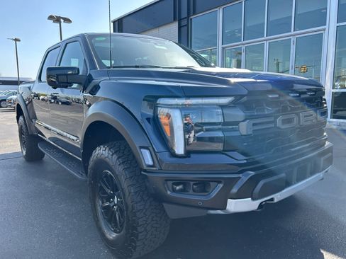 Used 2025 Ford F150 Raptor AWD/4WD image 22