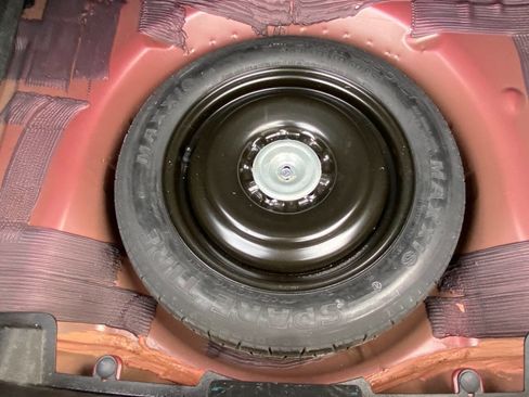 Used 2012 Ford Fusion SEL image 19