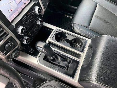 Used 2019 Ford F150 Lariat w/ Equipment Group 502A Luxury AWD/4WD image 16
