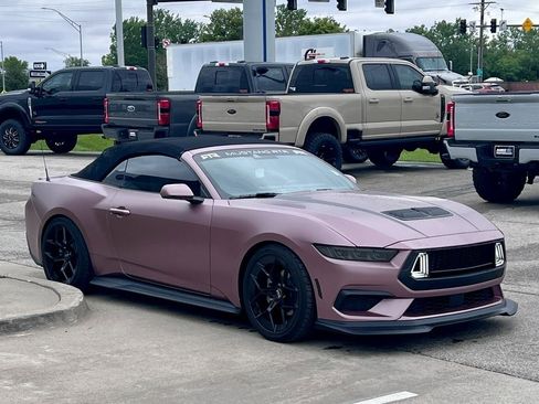 Used 2025 Ford Mustang Premium RWD image 7