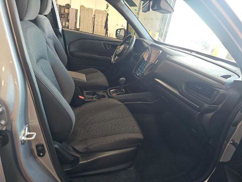 Used 2025 Subaru Forester Premium AWD/4WD image 9