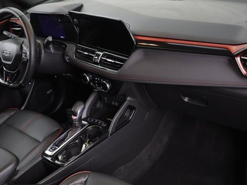 Certified 2025 Chevrolet TrailBlazer RS w/ Convenience Package image 21