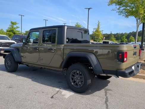 New 2025 Jeep Gladiator Sport image 6
