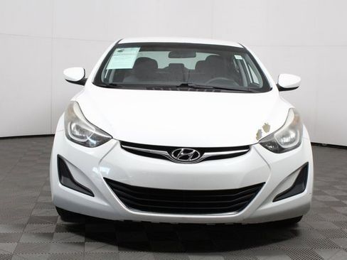 Used 2014 Hyundai Elantra SE image 2