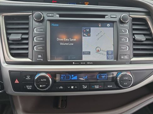 Certified 2019 Toyota Highlander Limited Platinum image 23