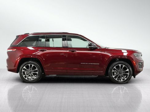 Used 2023 Jeep Grand Cherokee Overland w/ Advanced Protech Group III AWD/4WD image 6