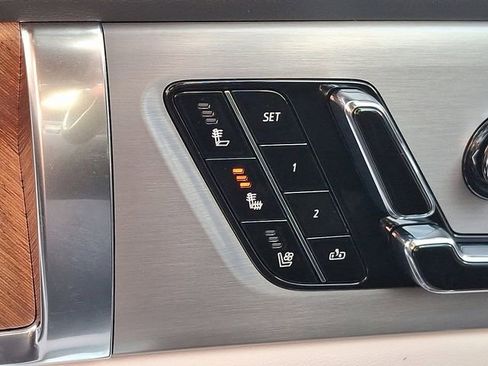 New 2026 Cadillac Vistiq Premium Luxury AWD/4WD image 14