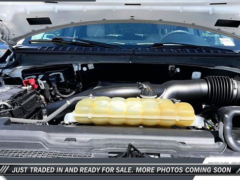 Used 2020 Ford Expedition XLT w/ Equipment Group 201A RWD image 8