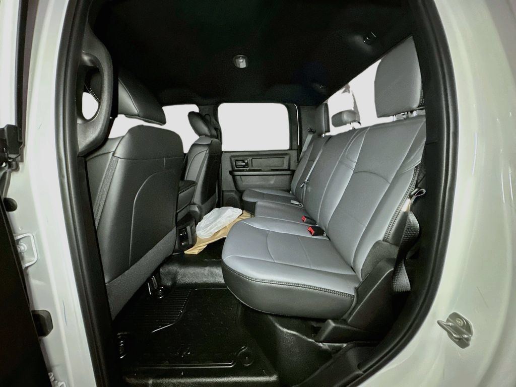 New 2026 RAM 5500 Tradesman w/ Chrome Appearance Group AWD/4WD image 23