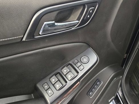 Used 2015 GMC Yukon XL SLT w/ Open Road Package image 20