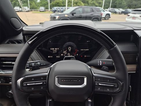 New 2026 GMC Yukon Denali Ultimate w/ LPO, Floor Liner Package image 21