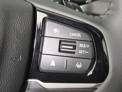 New 2026 Honda Odyssey Touring image 11