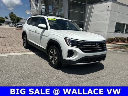 Certified 2025 Volkswagen Atlas SE FWD image 4