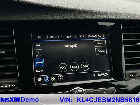 Used 2022 Buick Encore Preferred w/ Safety Package image 27