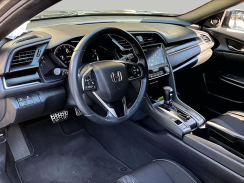Used 2020 Honda Civic Sport image 17
