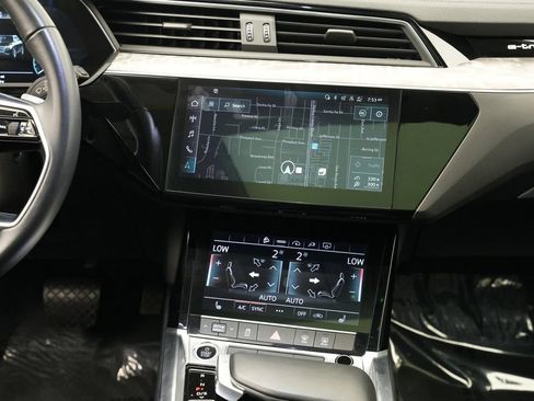 Used 2024 Audi Q8 e-tron Premium AWD/4WD image 13